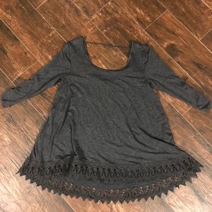 Maurice’s gray shirt size Medium